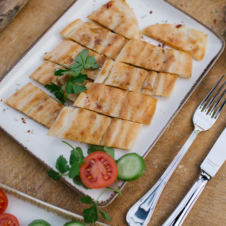Kastamonu Kır Pidesi (Kıymalı-Patatesli-Peynirli)