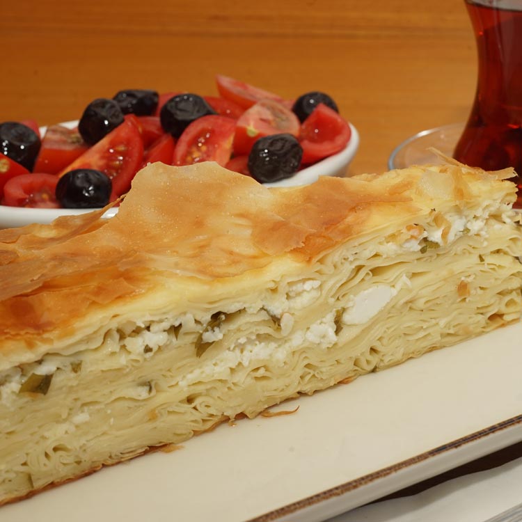 Klasik Az Yağlı Su Böreği